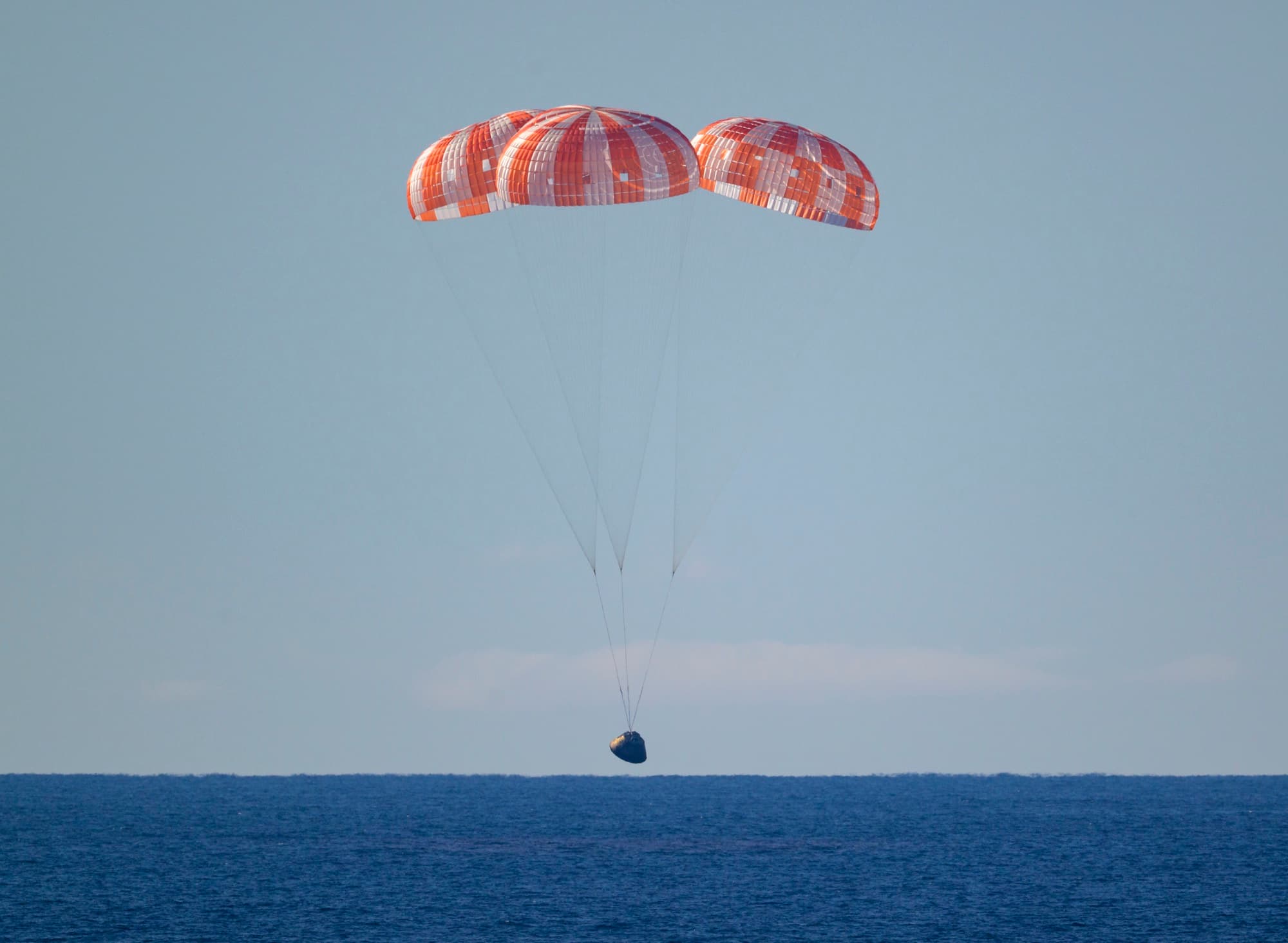Artemis II Crew Splashes Down After First Human Voyage to the Moon in 53 Years